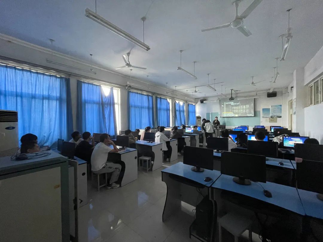 信息技術(shù)咨詢服務(wù)行業(yè)前景廣闊 信息科學(xué)與工程學(xué)院(人工智能學(xué)院)就業(yè)宣講會(huì)圓滿舉行